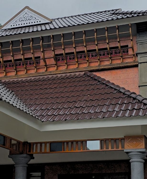 Ceramic roof tile in kerala house